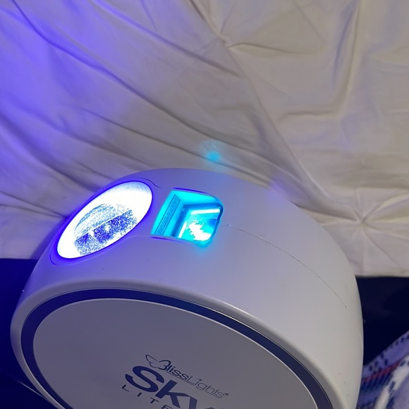Blisslights Sky Lite Galaxy Projector - Picture 3 of 4